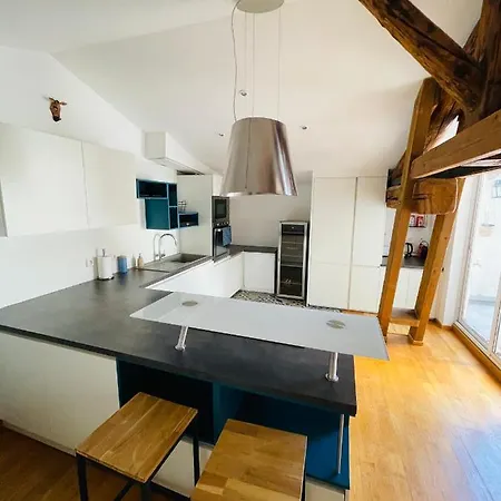 Le Confidentiel - Terrasse Et Garage Prive Nimes